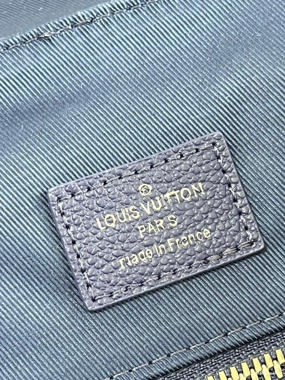 VUITTON LOUIS CHRISTOPHER PM 0225